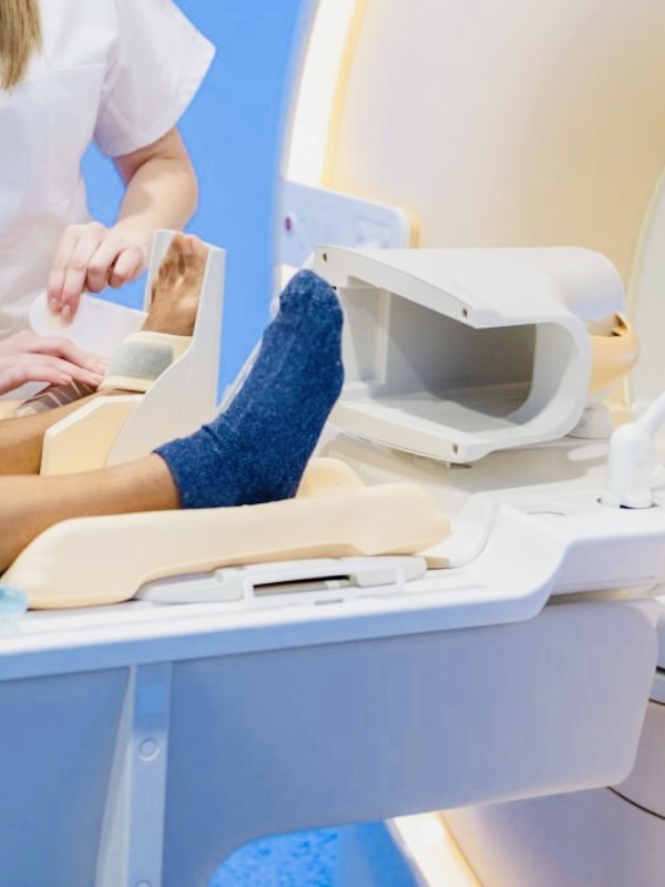 MRI Scan Foot vs 3d foot scan